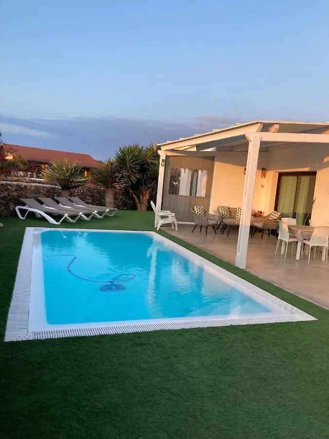 Seaside Villa Retreat: El Roque Oasis with Private Pool El Cotillo   El Cotillo (Fuerteventura)