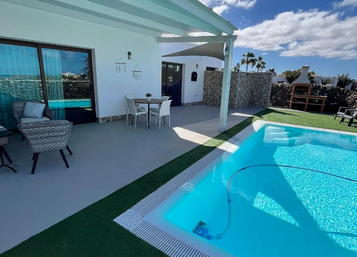Seaside Villa Retreat: El Roque Oasis with Private Pool El Cotillo   El Cotillo (Fuerteventura)
